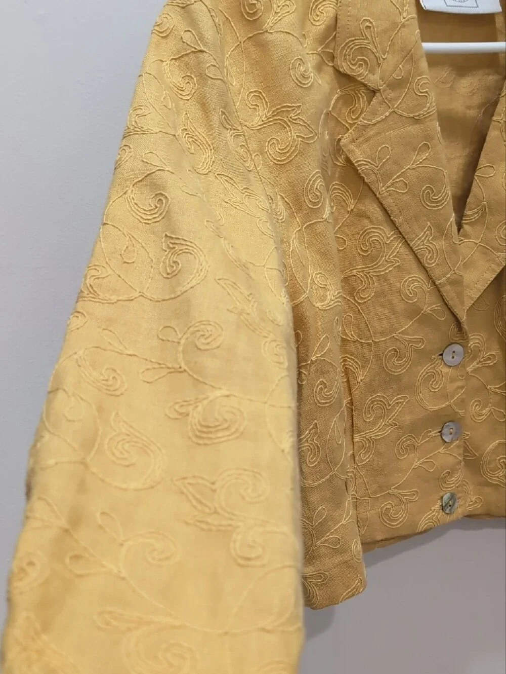 Vintage 1980's 90's Women's Embroidered 100% Linen Light Cropped Blazer Sz 6
